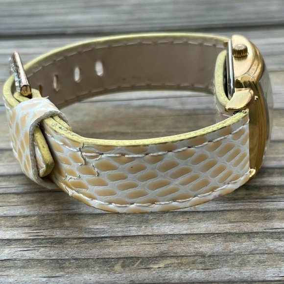 Vintage Fossil Wrist Watch Gold Tone Case analog Ladies Wrist Watch Read Desc - Picture 6 of 12